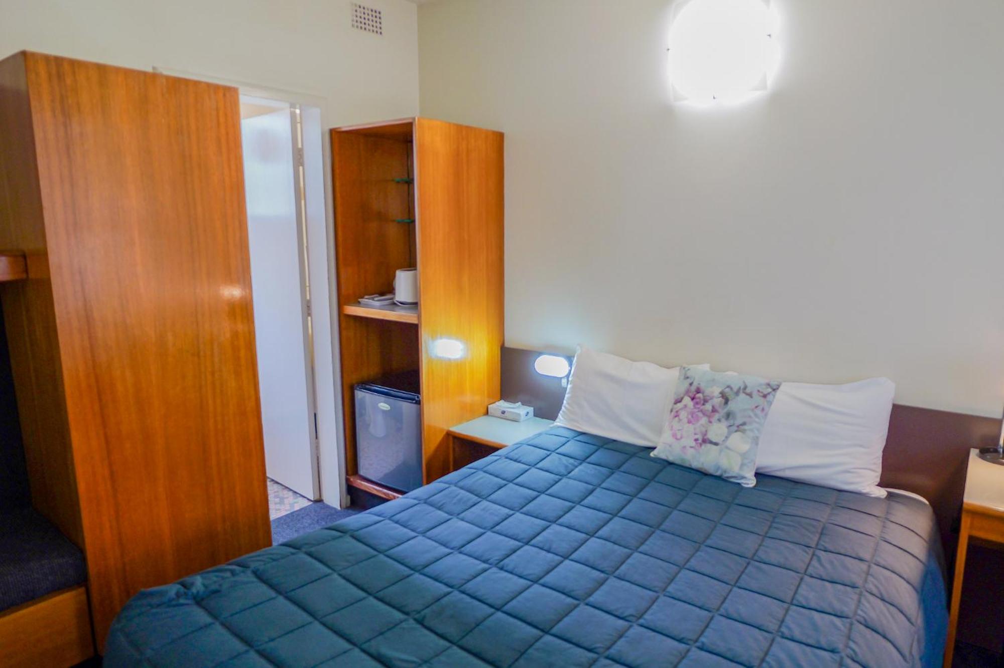 Abbotsleigh Motor Inn Armidale Bagian luar foto
