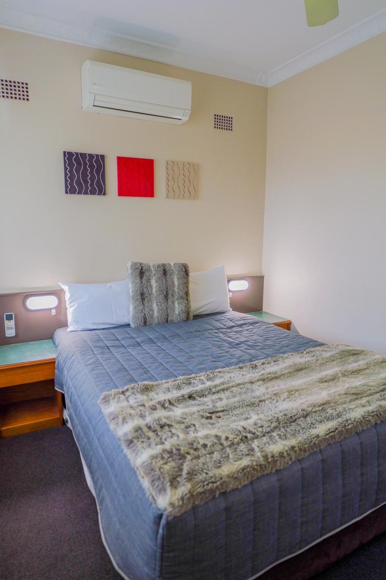 Abbotsleigh Motor Inn Armidale Bagian luar foto