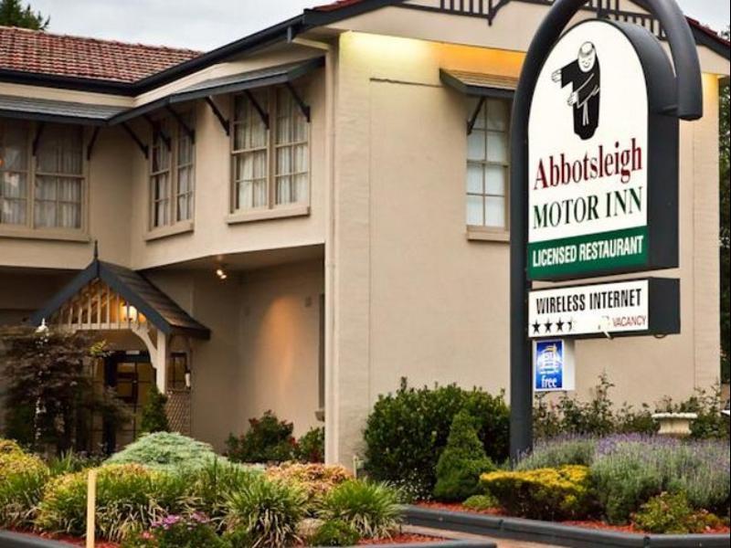 Abbotsleigh Motor Inn Armidale Bagian luar foto